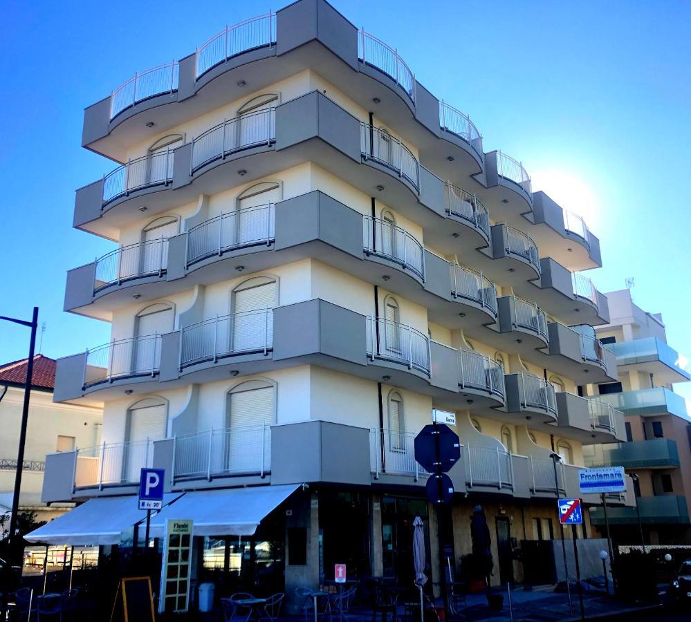 Residence Frontemare Rimini Ngoại thất bức ảnh