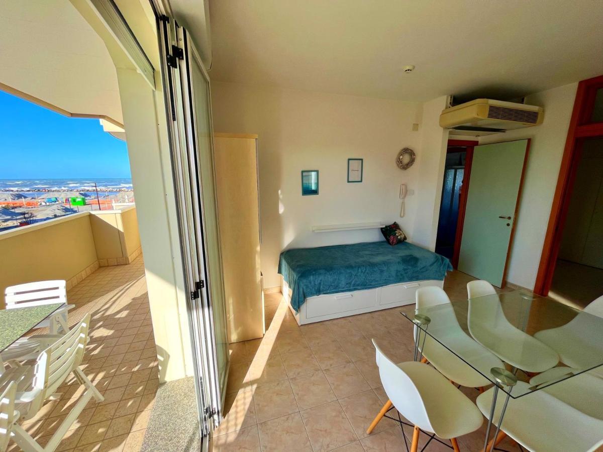 Residence Frontemare Rimini Ngoại thất bức ảnh